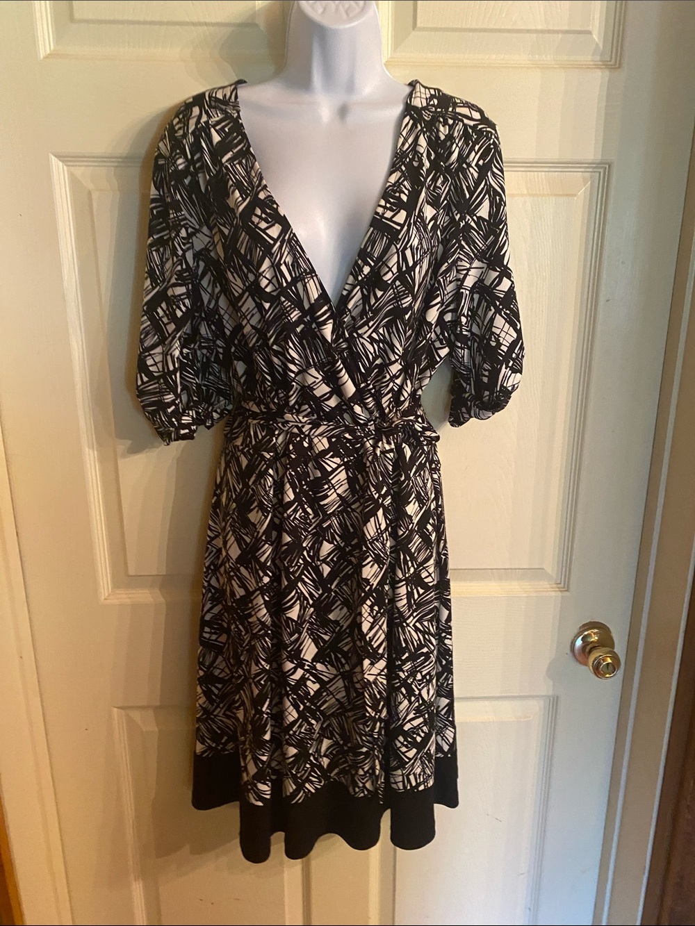 Aa Studio Black & White Abstract Wrap Midi Dress